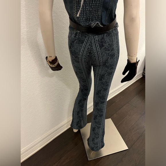 Elastic band flared leggings pants with blue pattern, elastane soft fabric. - Picture 1 of 14